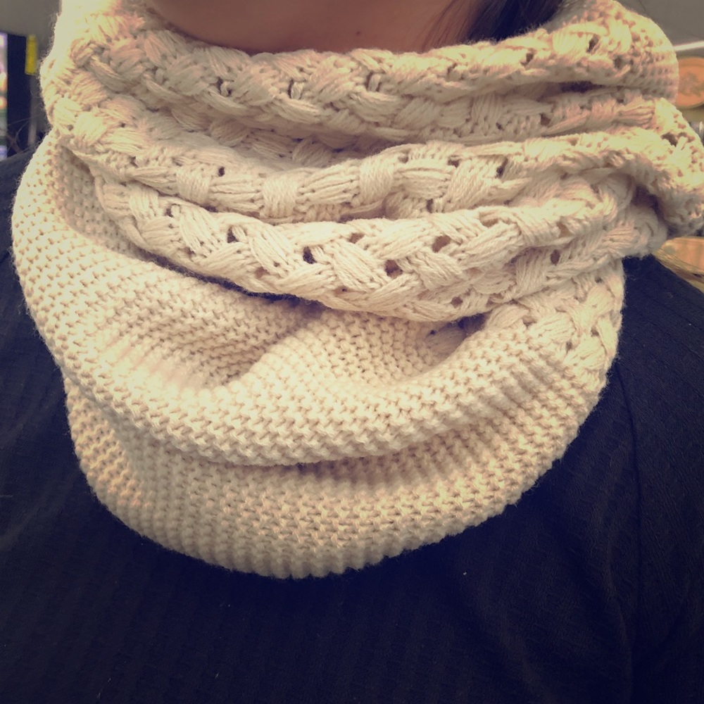 Knit Infinity Scarf ♾ Cream Color